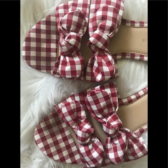 Lulu’s gingham slides - Picture 2 of 3